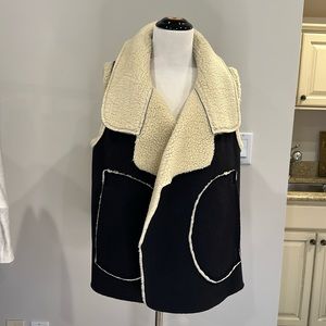Norma Kamali Sweats black beige Sherpa vest! S EUC